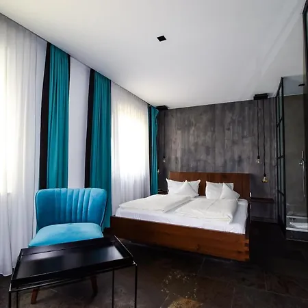 Hotel Akzent Roter Löwe 3*